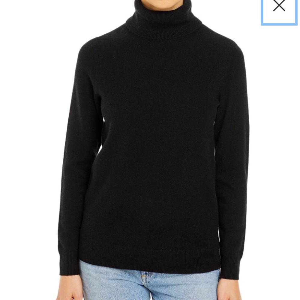 C by Bloomingdales 100% cashmere turtleneck black